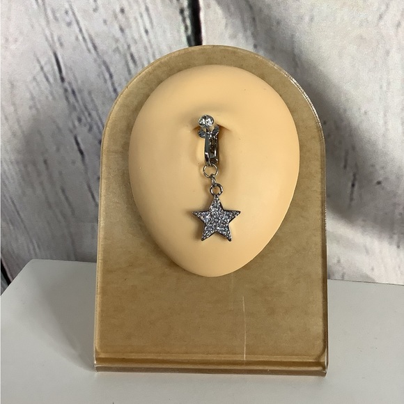 Clip-On Belly Button Ring - Picture 2 of 4